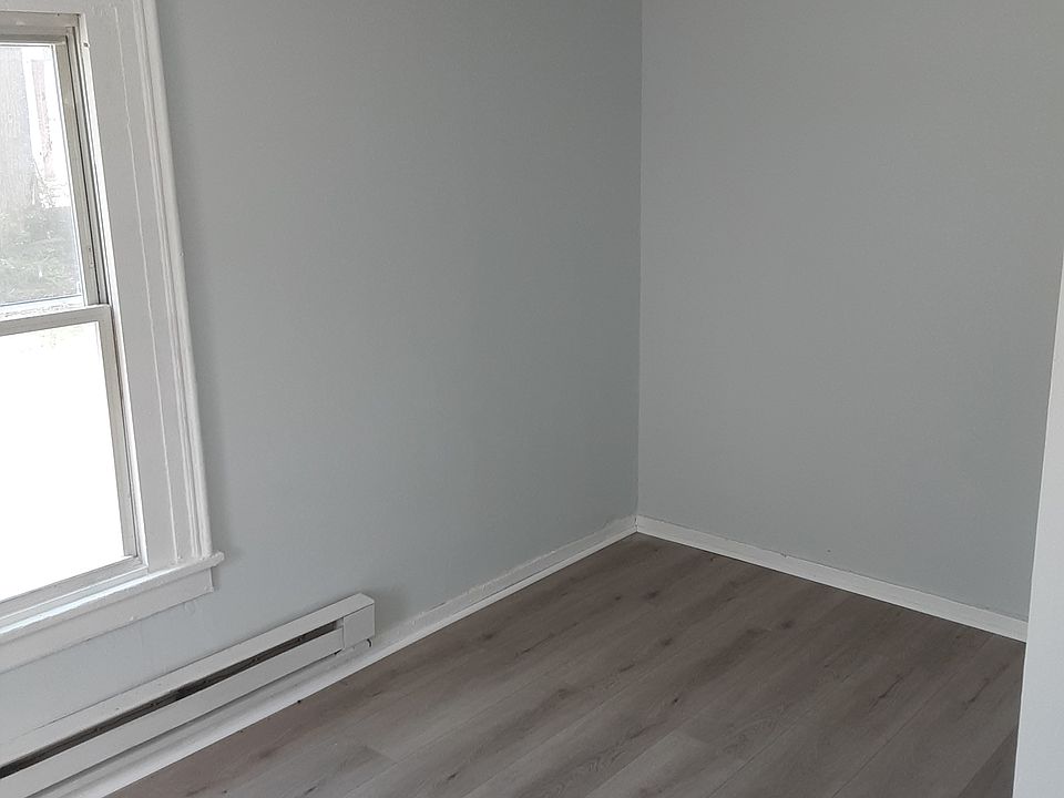 2nd image of 128 Center St APT 1