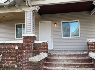 39 Cedarhurst Pl, Highland Park, MI 48203