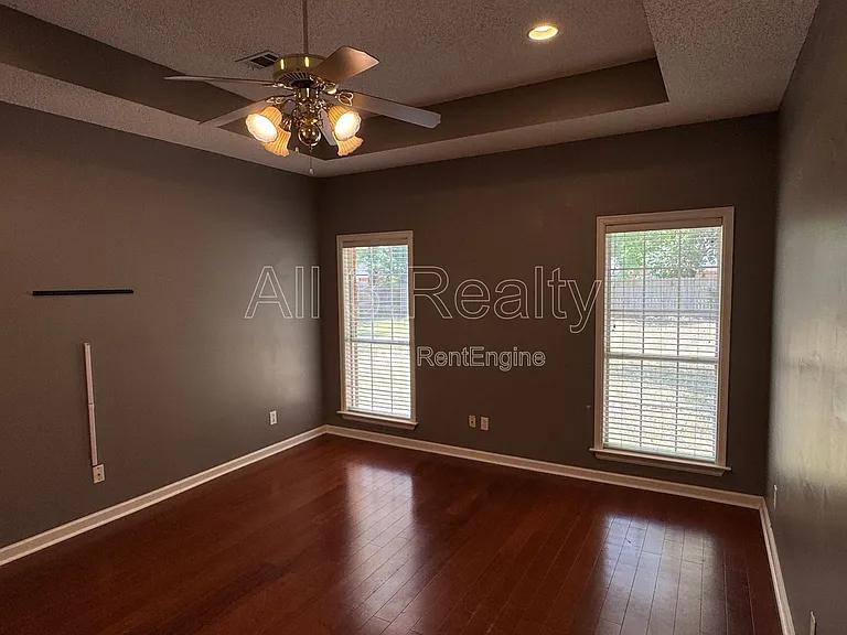 6272 Deerwood Dr — Photo 22