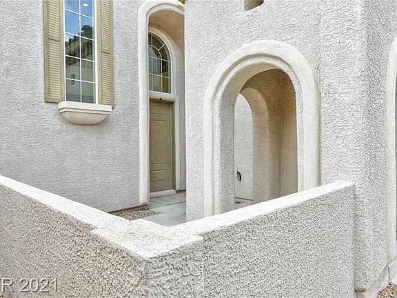 5th image of 10437 Mulvaney Cir