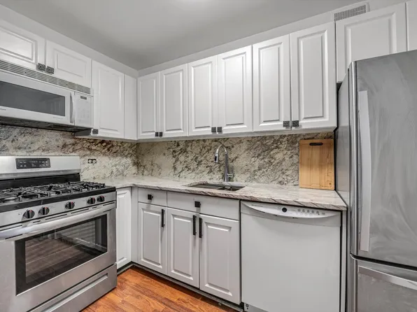 77 Bleecker Street image 11 of 27