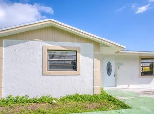 1052 W 6th St, Riviera Beach, FL 33404