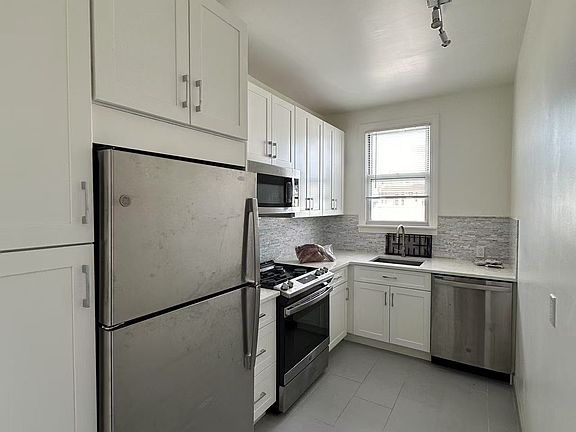 5th image of 841 73rd St #1