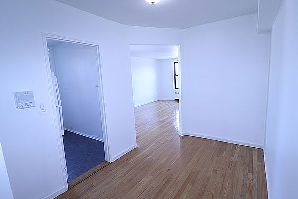 1st image of 14345 Sanford Ave APT 608