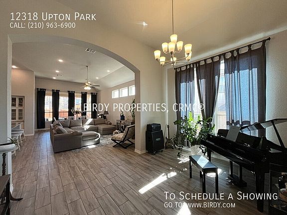3rd image of 12318 Upton Park
