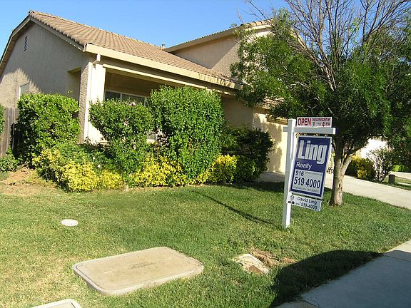 2nd image of 9915 Tarzo Way