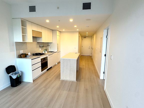 2nd image of 13573 98a Ave #37