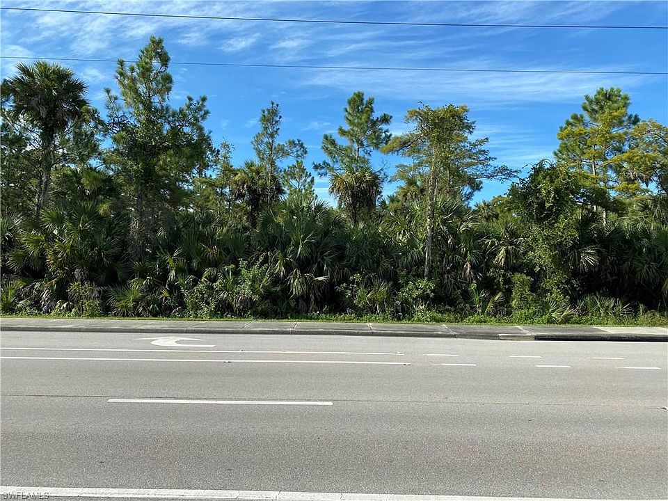2nd image of 1760 Golden Gate Blvd W Lot 8