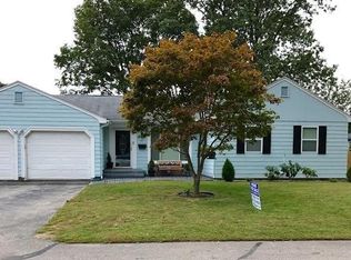 97 Edmond Dr, Warwick, RI 02886