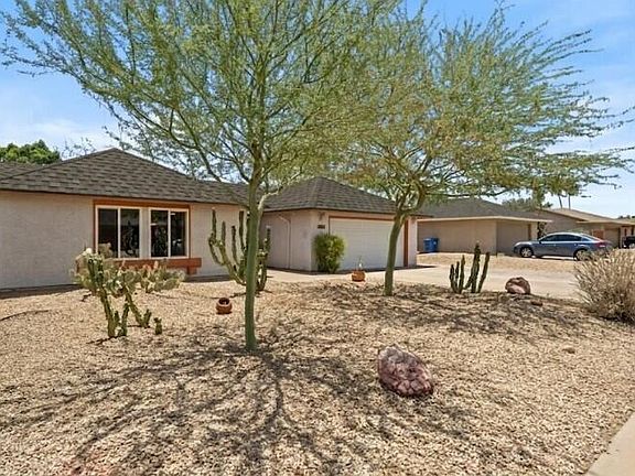 2nd image of 4247 E AHWATUKEE Drive