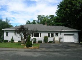 215 Whalom Rd #1, Lunenburg, MA 01462