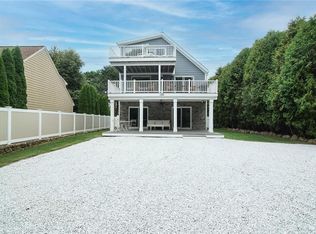 120 S Niantic Dr, Charlestown, RI 02813