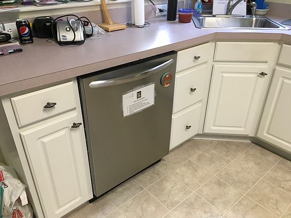 5th image of 93 Whitford Dr