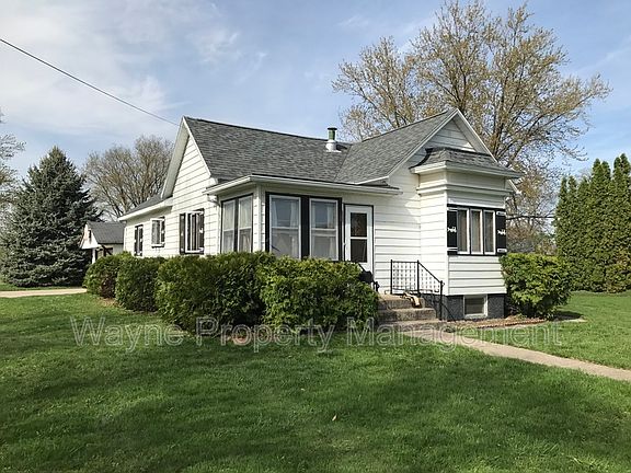 3rd image of 503 NE 3rd St