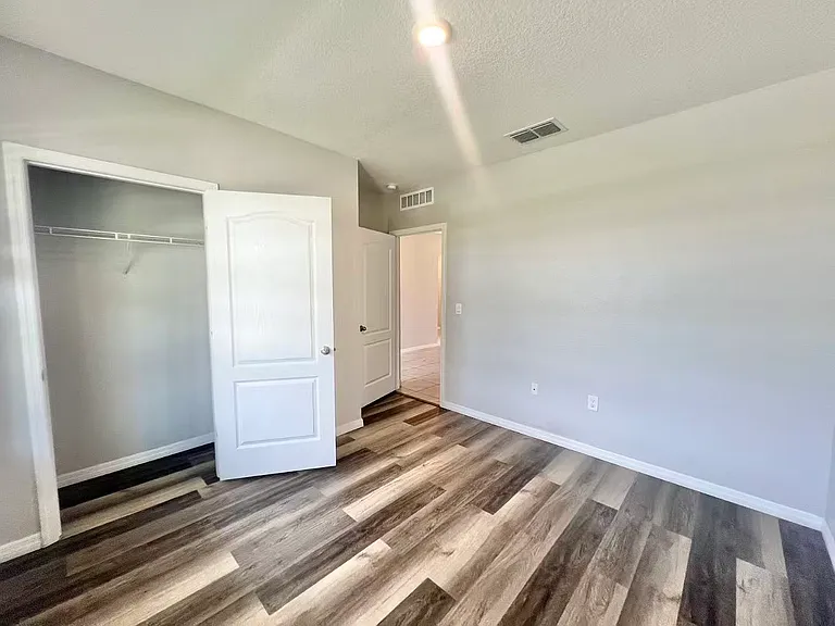 5530 Galloping Dr — Photo 24