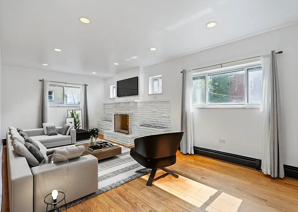 3 bed, 3006 sqft, $2,500 — Photo 3