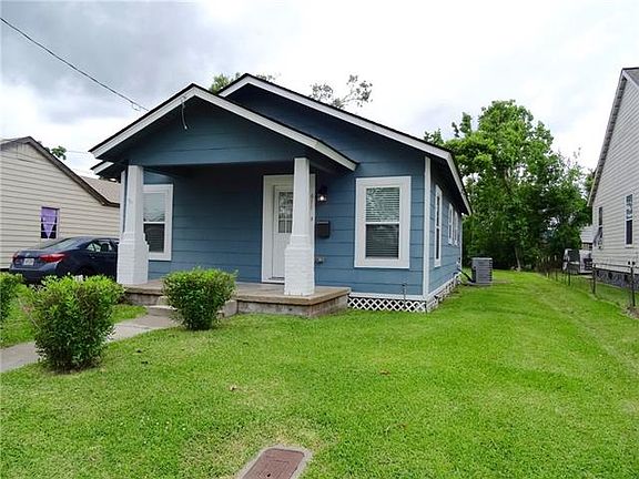 2nd image of 611 17th St