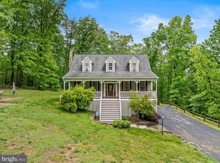 554 Wispy Branch Ln, Hedgesville, WV 25427