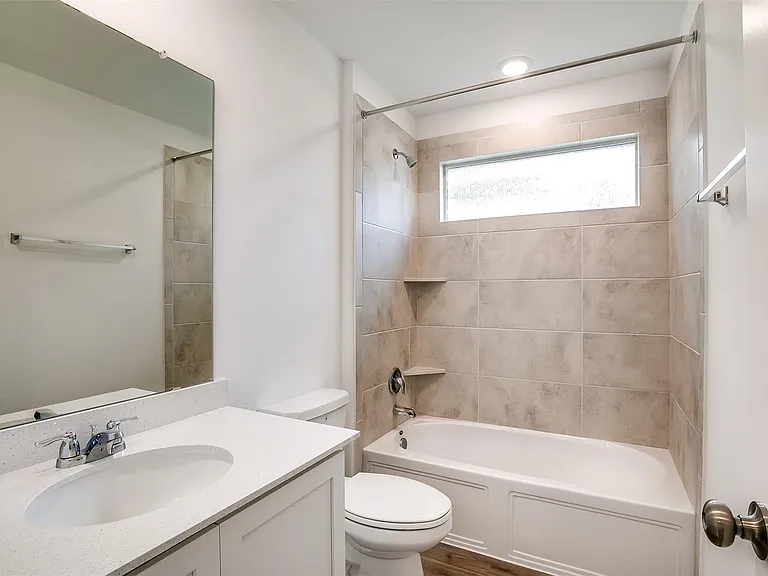 1740 Catahoula Dr — Photo 24
