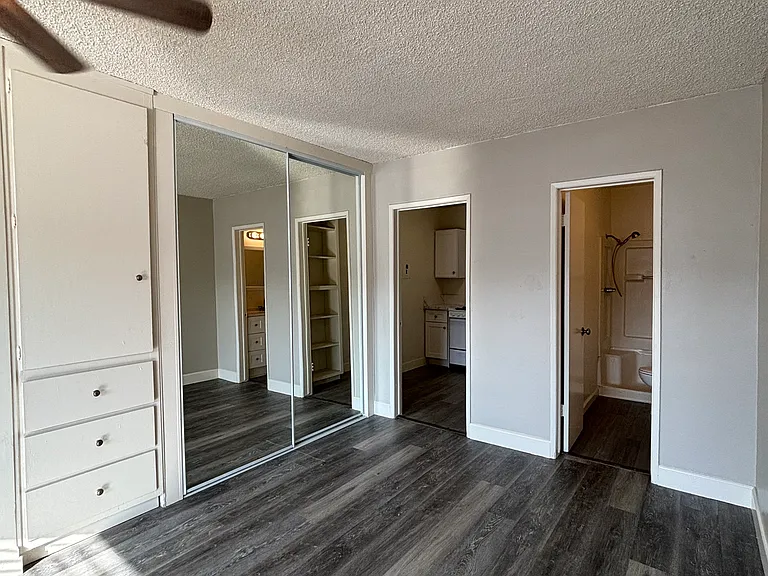 14250 Telegraph Rd #16 — Photo 2