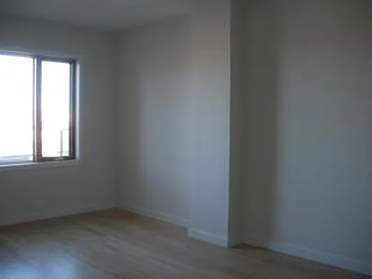 Rented by Triumph Property Group | media 31