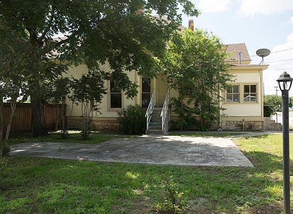 2nd image of 606 S Key Ave