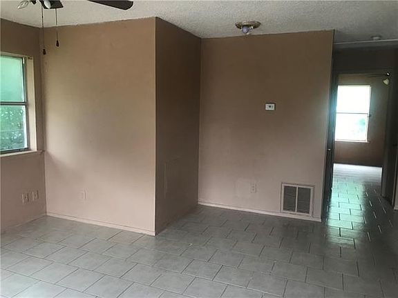 5th image of 5420 Humbert Ave