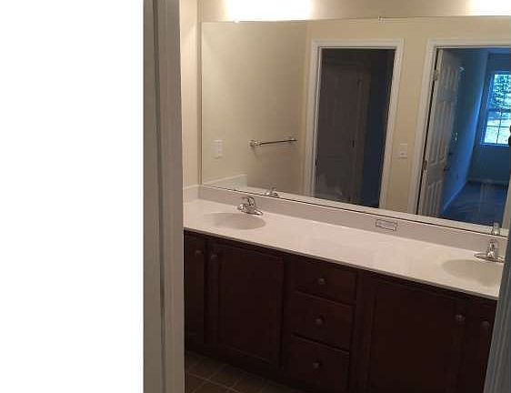 4th image of 4467 Driftwood Dr #125