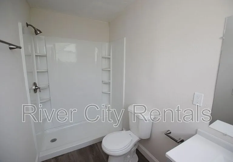 2975 Dellwood Ave #3 — Photo 6