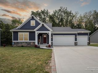 434 Windchime Dr NE, Comstock Park, MI