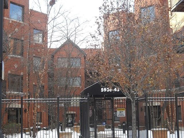 1st image of 5940 S King Dr Unit 1W