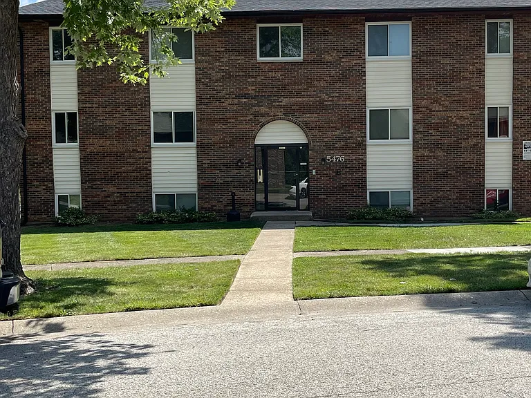 5476 Southgate Blvd — Photo 18