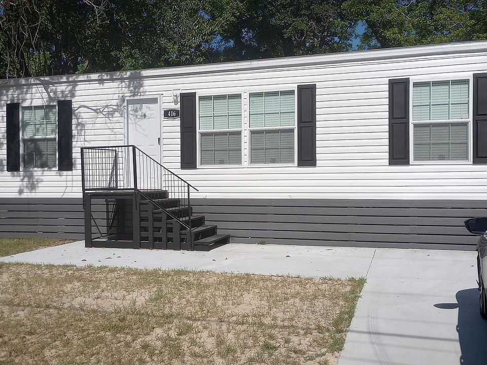 1st image of 416 Easterling St