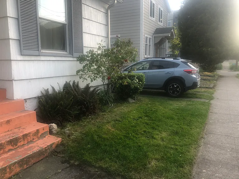 709 NE 43rd St — Photo 10