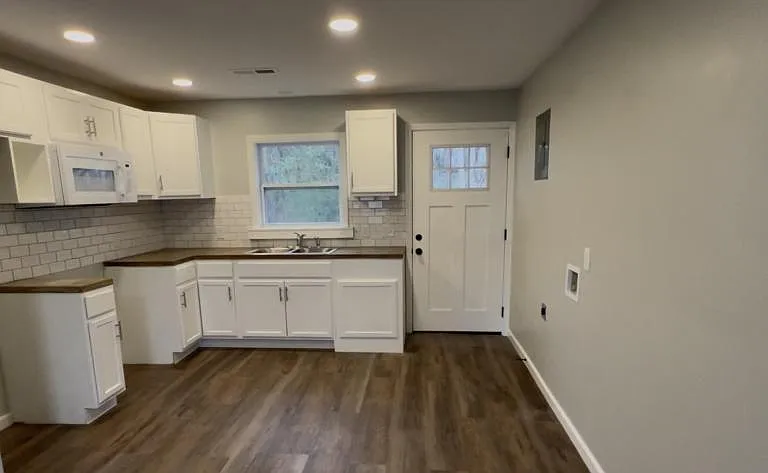 309 Harrison Ave #9 — Photo 1