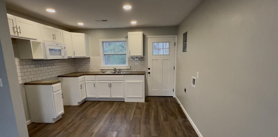 1st image of 309 Harrison Ave Unit 9