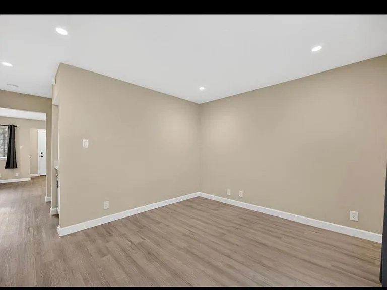4549 Melody Dr — Photo 13