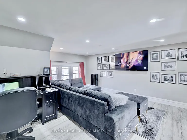 118 Fairholt Rd S #3 — Photo 6