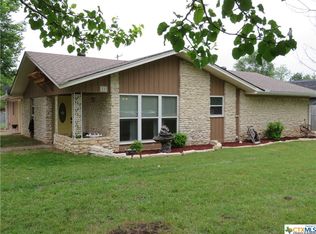 11 Ridgewood Dr, Morgans Pt Resort, TX 76513