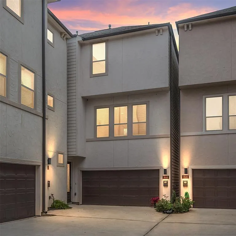 3 bed, 3.5 bath, 2330 sqft, $3,400 — Photo 3