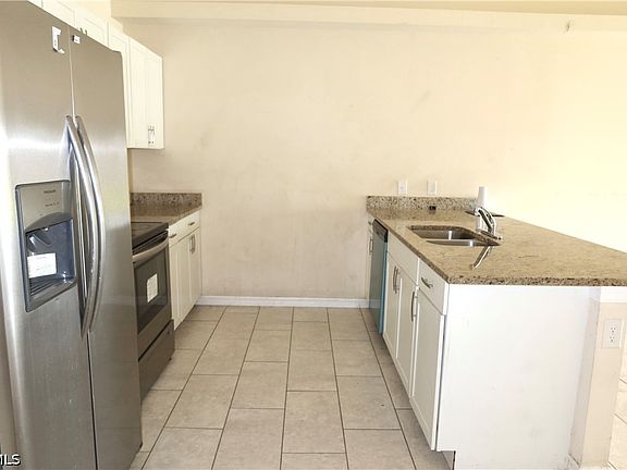 3rd image of 1109 Andalusia Blvd