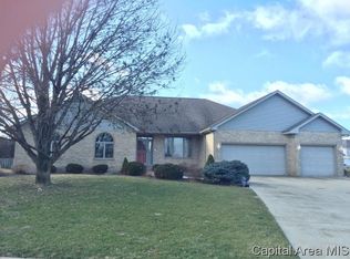 4901 Blackwolf Rd, Springfield, IL 62711