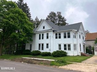 1425 S Float Ave, Freeport, IL 61032