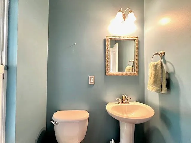 284 William Nye Dr SE — Photo 8