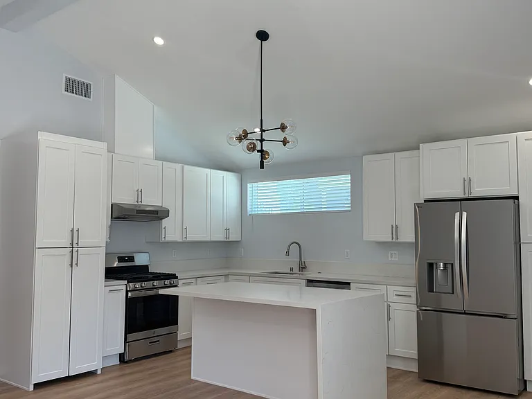 20734 Lull St — Photo 2