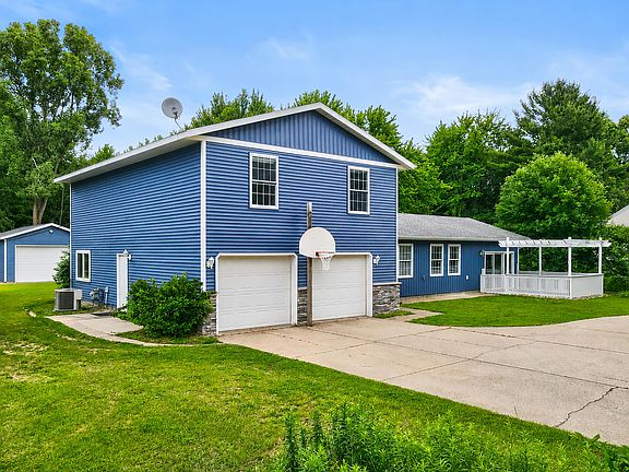 2nd image of 3758 E Sternberg Rd