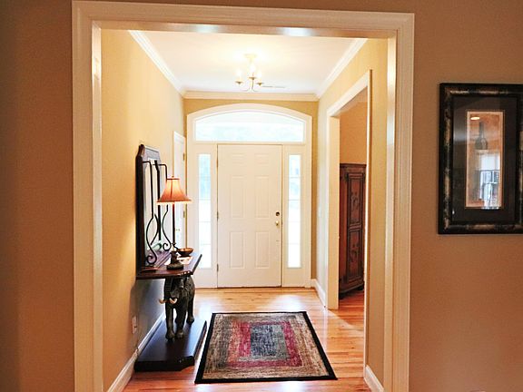 4th image of 3240 Beaver Creek Drive SE