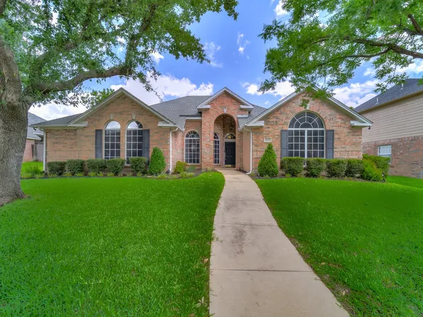 409 Durrand Oak Dr, Keller, TX 76248