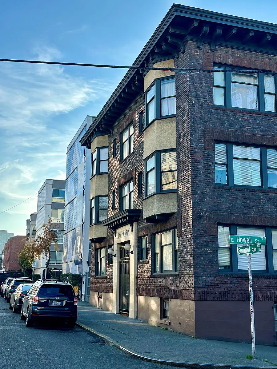 Building Photo - Morris Apartments
