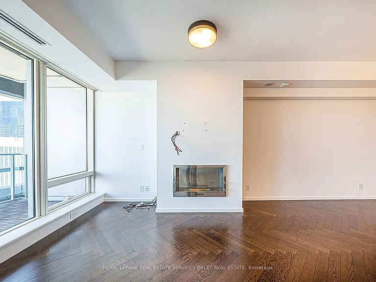 180 University Ave #4708 — Photo 9